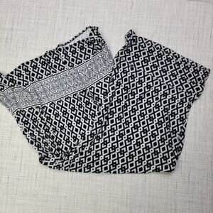 5/$25 Max Studio Women's Black Celtic Patterned‎ Maxi Skirt Size Small